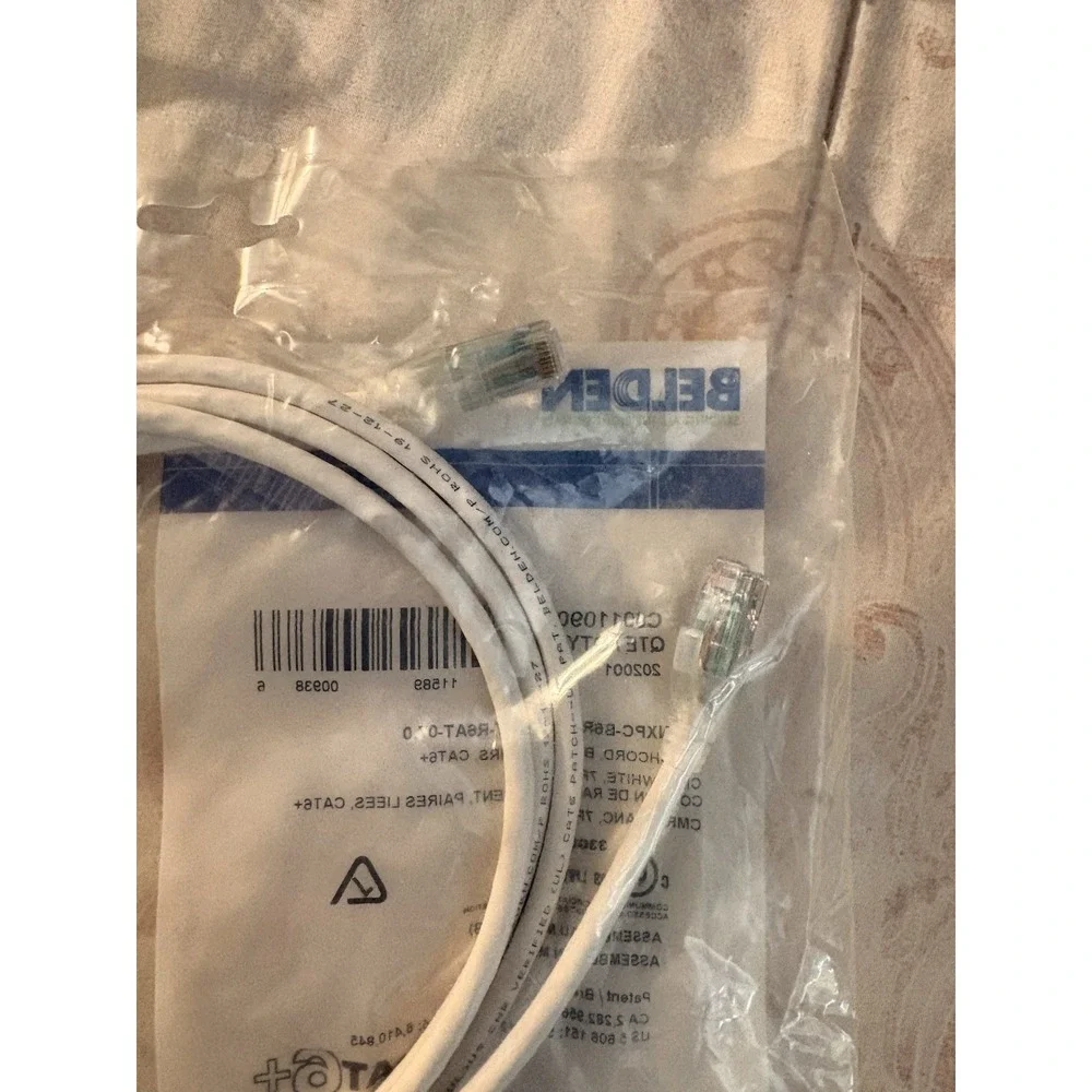 Belden CA21109015 Cat 6A 15Foot White Bonded Pair Patch10GX Cable New!